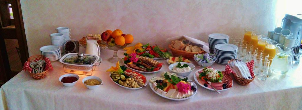 Pawlakowa Zagroda Hotel Grabiny-Zameczek Екстериор снимка