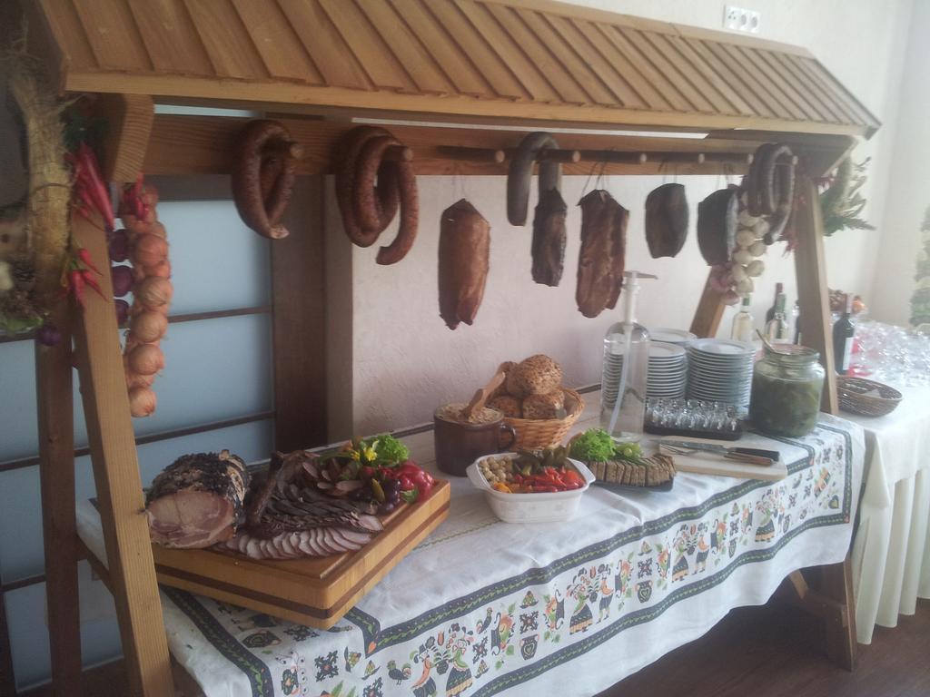 Pawlakowa Zagroda Hotel Grabiny-Zameczek Екстериор снимка
