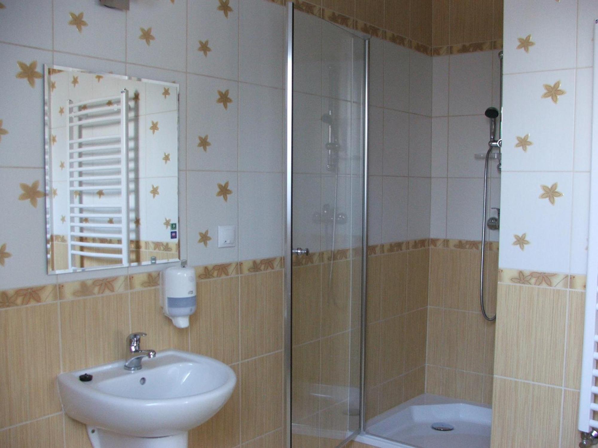 Pawlakowa Zagroda Hotel Grabiny-Zameczek Екстериор снимка